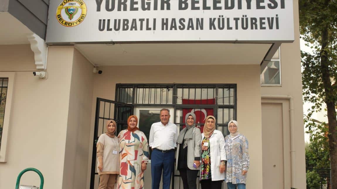 Kurumumuza bağlı Ulubatlı Hasan Kültür Evinde açılan kursları ziyaret ettik.